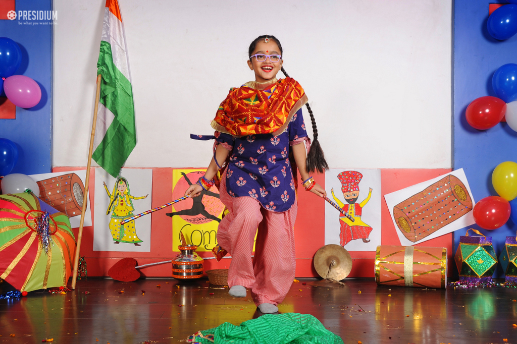 Presidium Dwarka-6, YOUNG PRESIDIANS ENTHRALL EVERYONE WITH GRACEFUL DANCE MOVES!