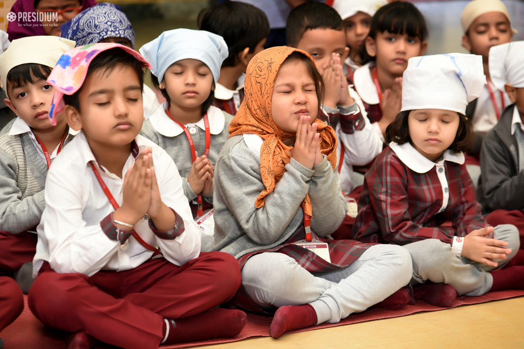 Presidium Dwarka-6, MRS.SUDHA GUPTA JOINS STUDENTS FOR GURU NANAK JAYANTI CELEBRATIONS