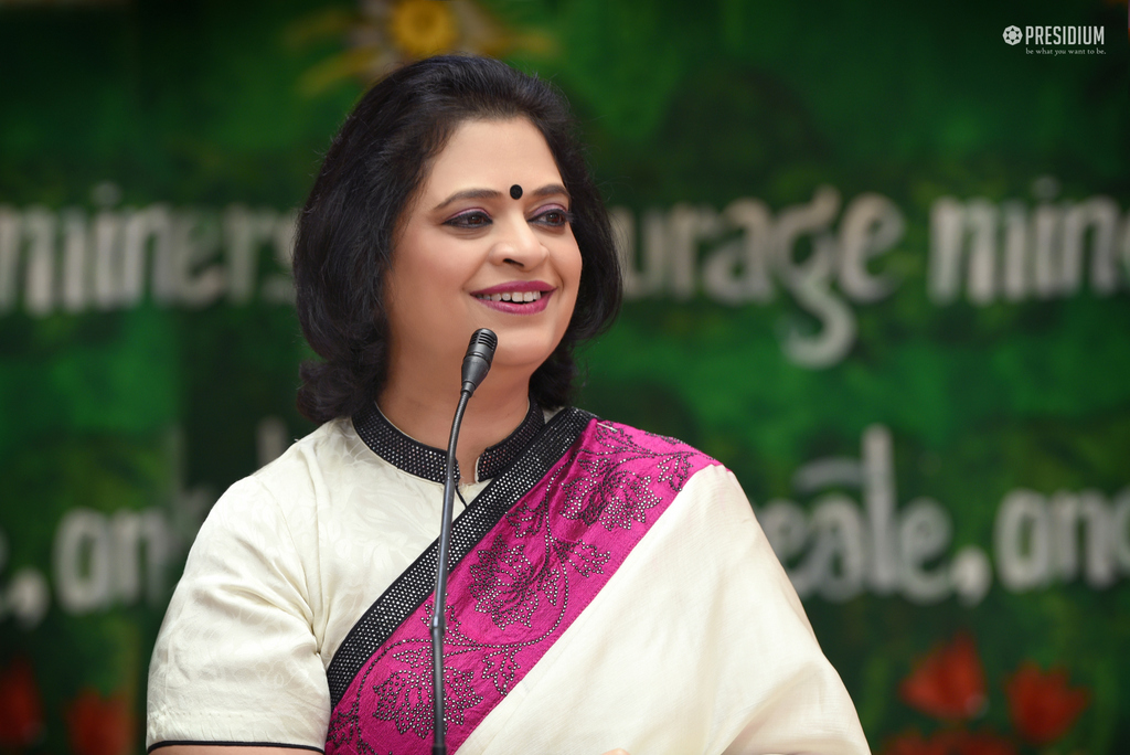 PRESIDIANS BOW TO THEIR BELOVED SUDHA MA’AM ON TEACHER’S DAY