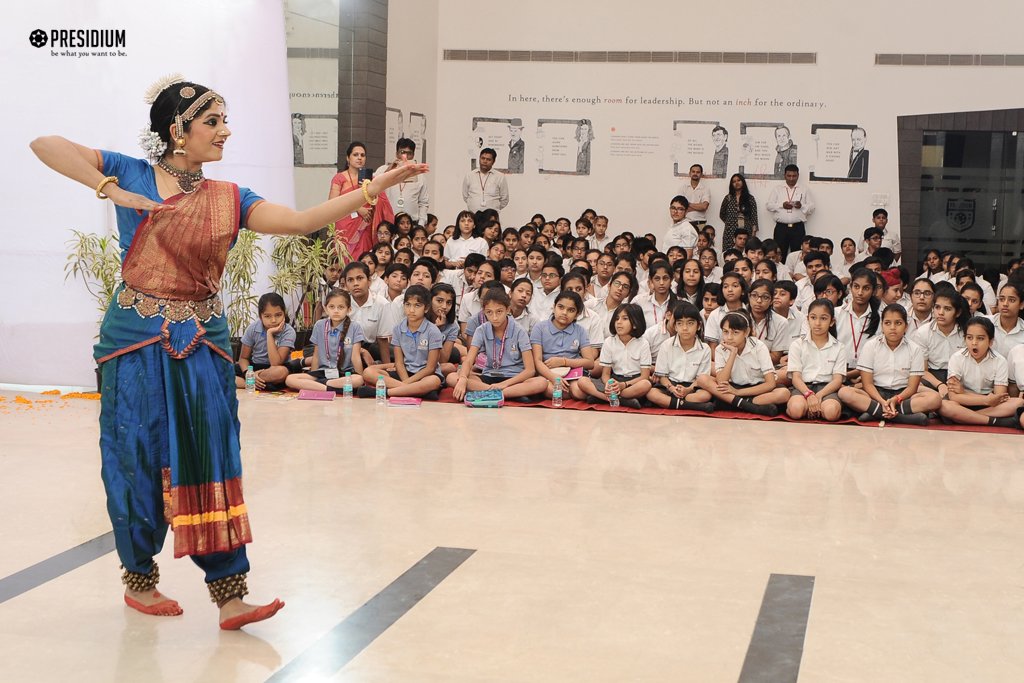 Presidium Gurgaon-57, MS. RAGINI CHANDRASHEKHAR'S MESMERISING PERFORMANCE ON DANCE DAY