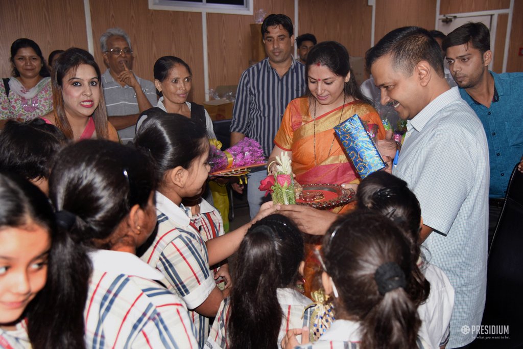 DELIGHTFUL RAKSHABANDHAN CELEBRATION WITH MR. ARVIND KEJRIWAL