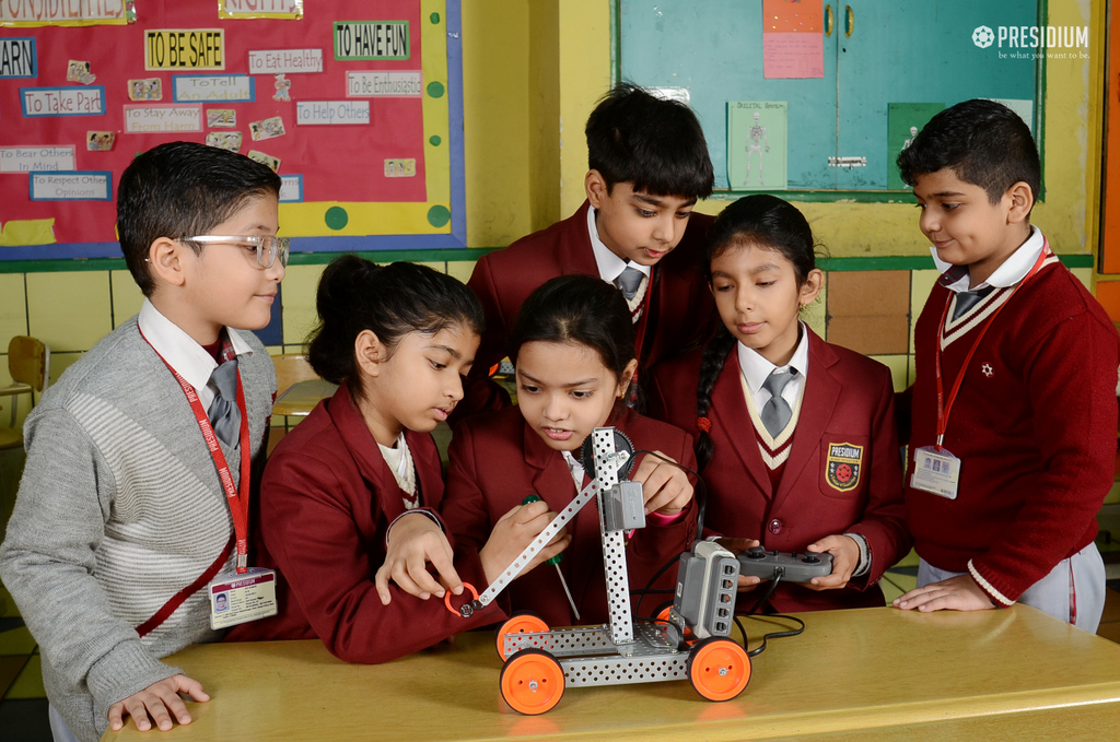 Presidium Punjabi Bagh, STUDENTS ENHANCE THEIR SKILLS WITH ROBOTICS CLASS