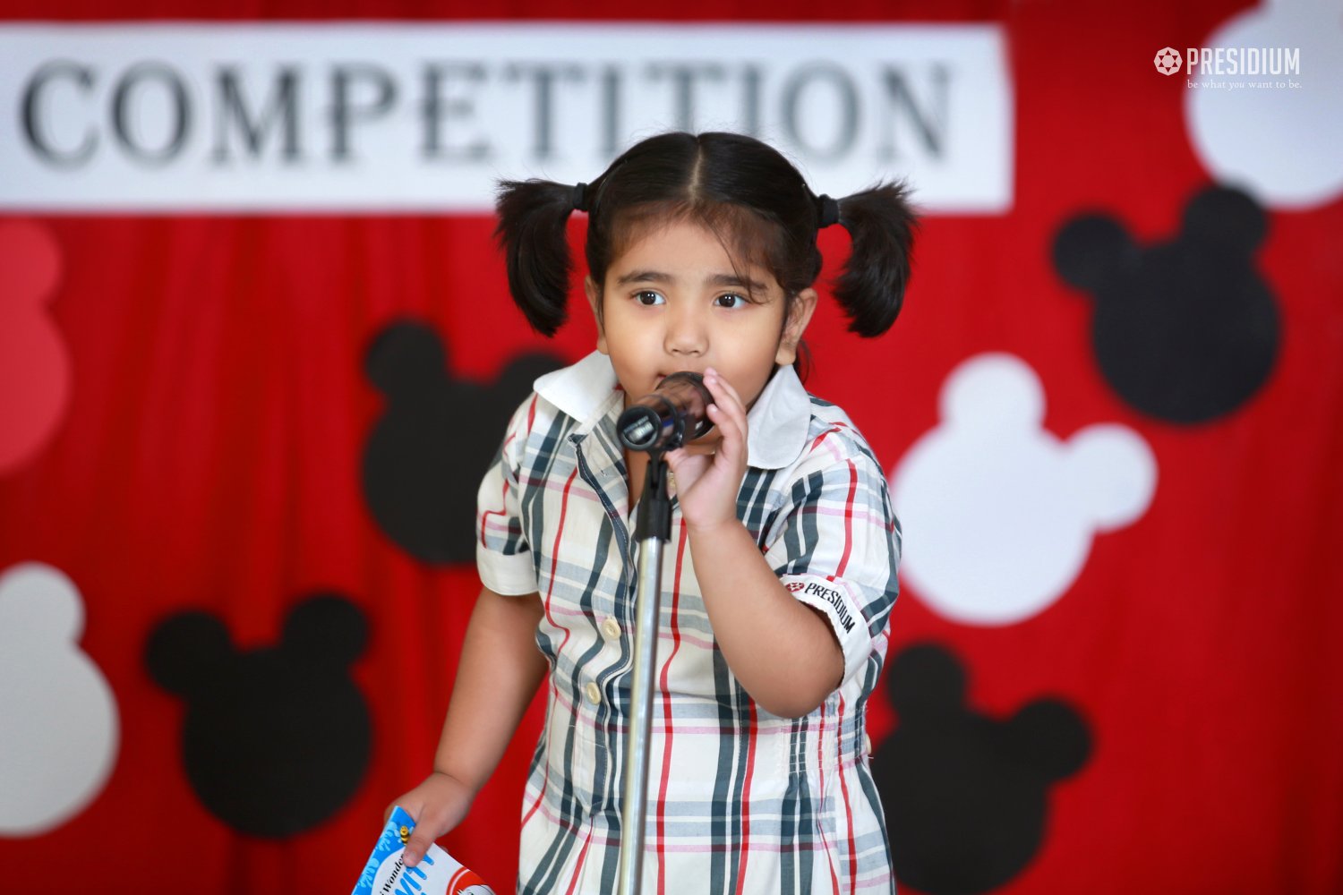 Presidium Rajnagar, STUDENTS ENTHRALL WITH THEIR CONFIDENCE AT RHYME & CHIME RECITATION 