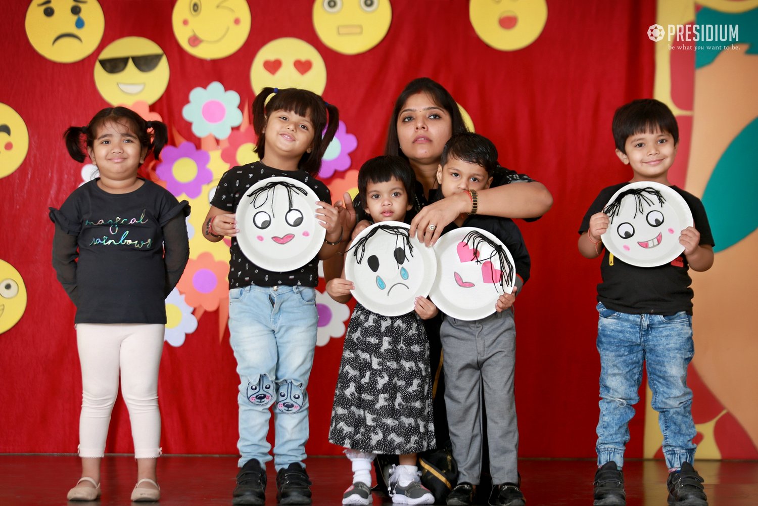 Presidium Rajnagar, STUDENTS PARTICIPATE IN MASK ACTIVITY WITH SHEER ENTHUSIASM