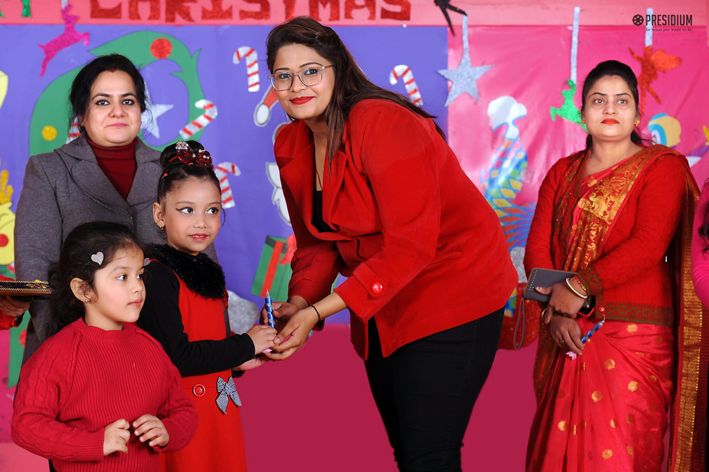 Presidium Pitampura, GRAND ENTRY OF SANTA CAPTIVATES HEARTS OF PRESIDIANS ON CHRISTMAS