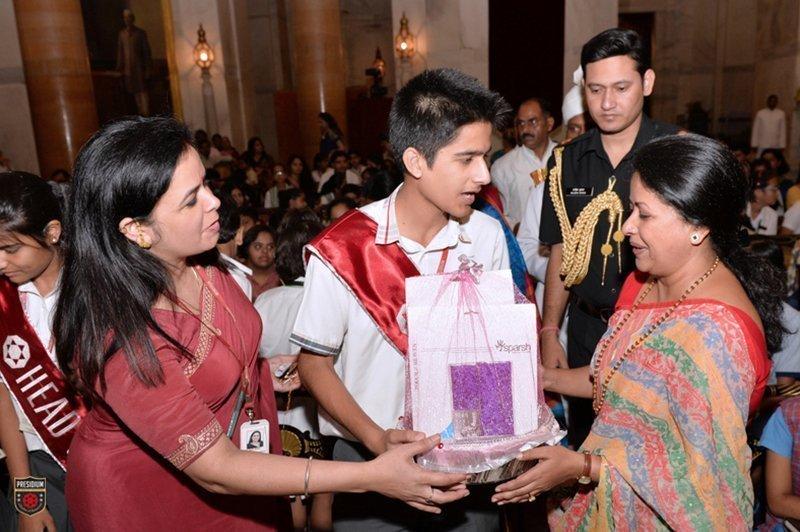 Presidium Rajnagar, PRESIDIANS CELEBRATE RAKSHABANDHAN WITH DIGNITARIES