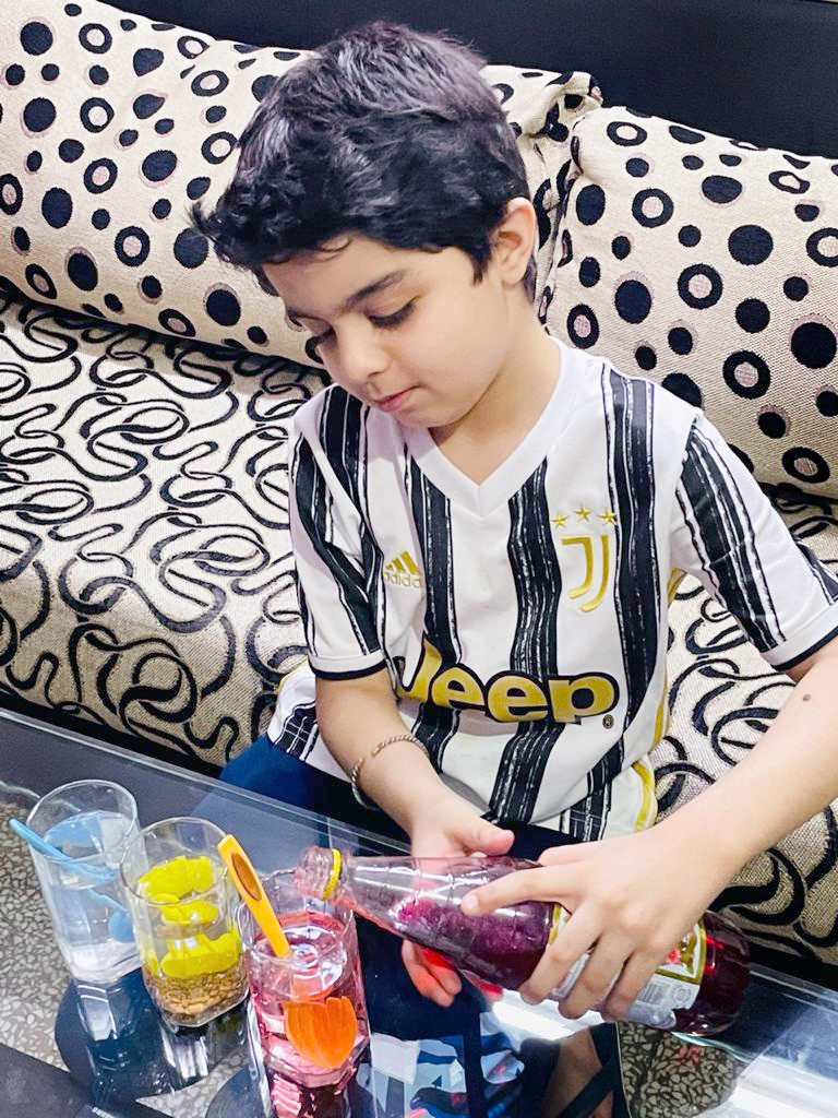 Presidium Pitampura, STUDENTS EXPLORE THE DIFFERENT PROPERTIES OF WATER Presidium Pitampura, STUDENTS EXPLORE THE DIFFERENT PROPERTIES OF WATER