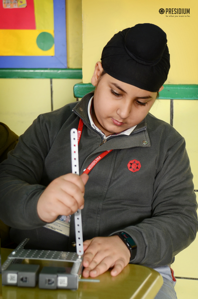 Presidium Punjabi Bagh, STUDENTS ENHANCE THEIR SKILLS WITH ROBOTICS CLASS