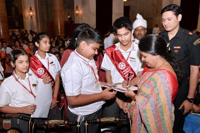 Presidium Rajnagar, PRESIDIANS CELEBRATE RAKSHABANDHAN WITH DIGNITARIES