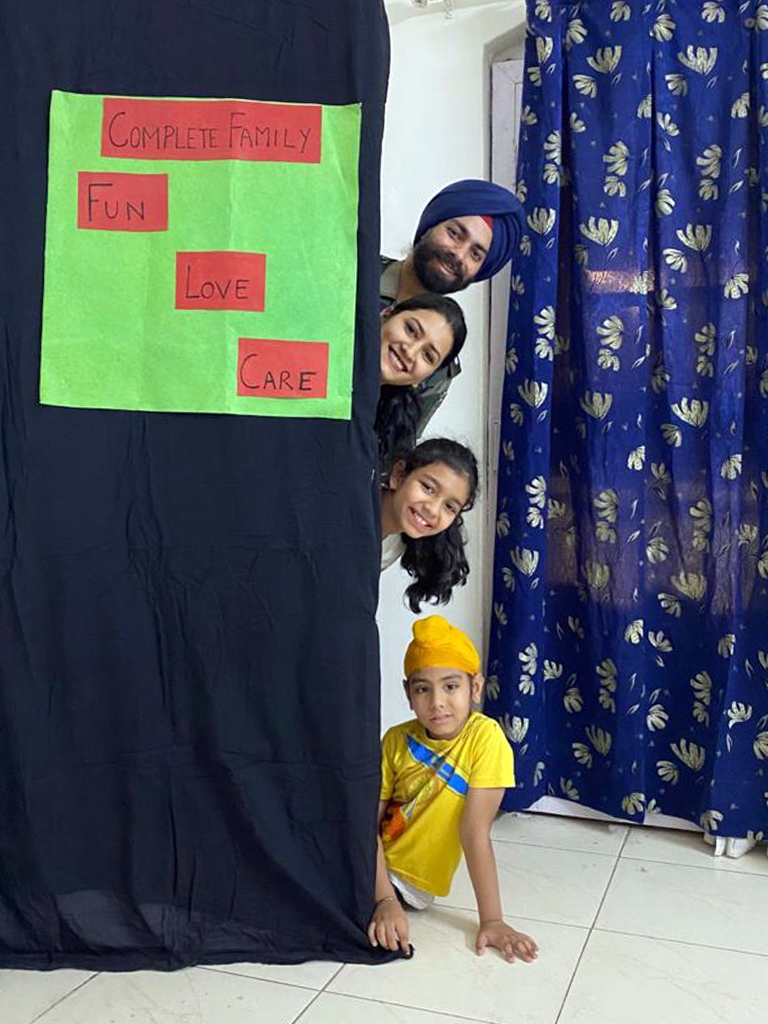 Presidium Dwarka-6, STUDENTS CELEBRATE WORLD FAMILY DAY WITH THEIR LOVELY FAMILIES!