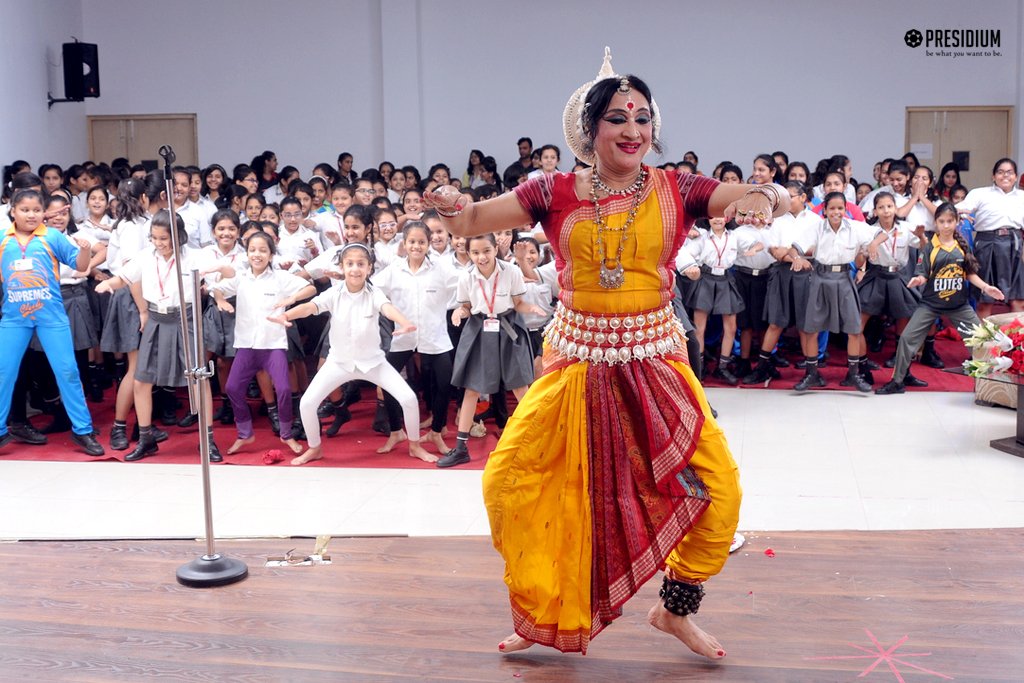 Presidium Indirapuram, PADMASHREE SMT. RANJANA ILLUMINATES PRESIDIUM ON WORLD DANCE DAY