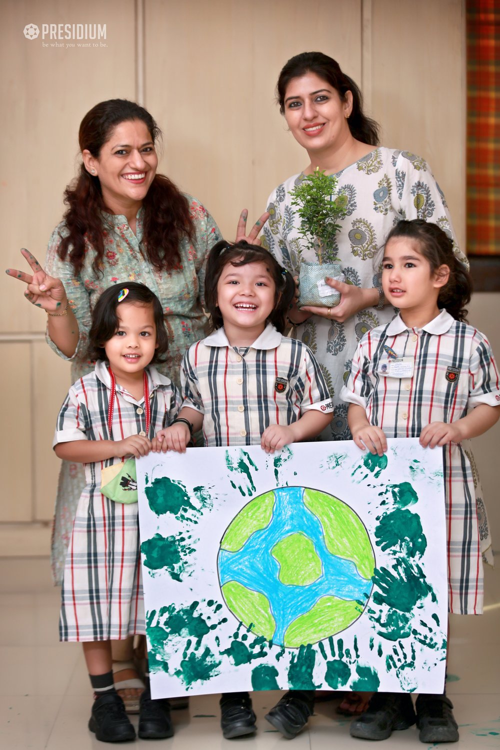 Presidium Indirapuram, PRESIDIANS CELEBRATE EARTH DAY WITH A PLEDGE TO SAVE ENVIRONMENT! 