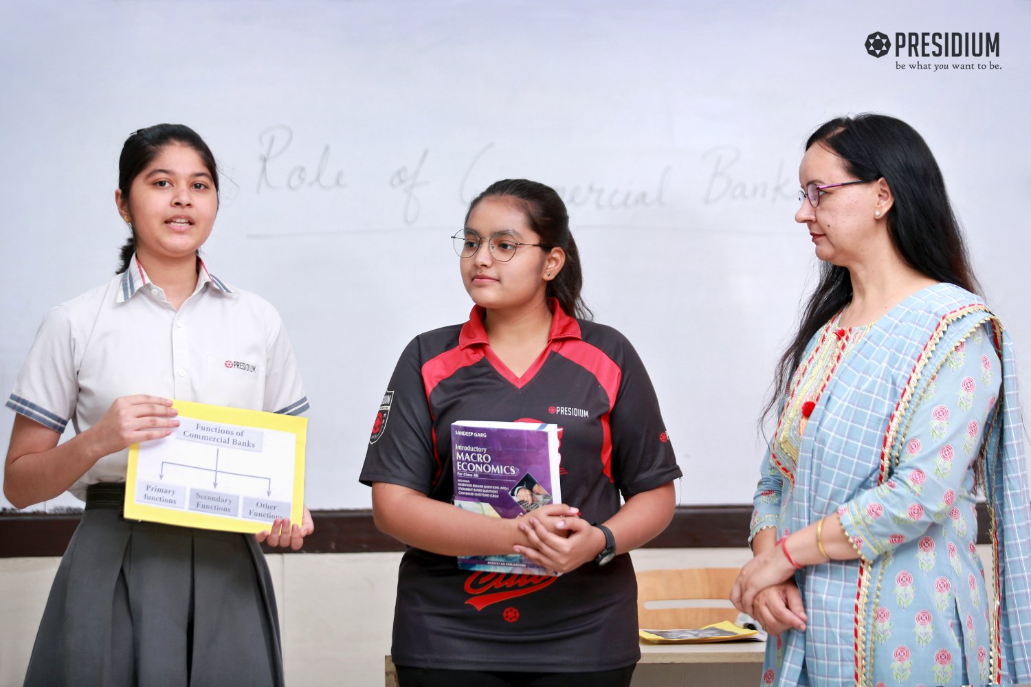 Presidium Rajnagar, STUDENTS STUDY THE CONCEPT OF MONEY & BANKING IN DEPTH