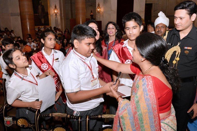 Presidium Rajnagar, PRESIDIANS CELEBRATE RAKSHABANDHAN WITH DIGNITARIES