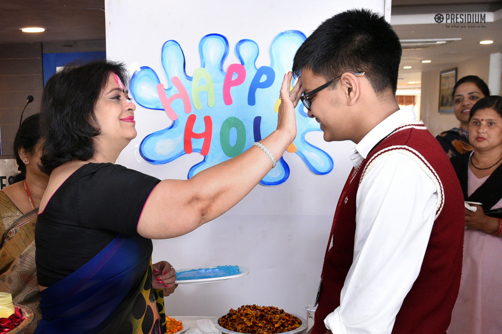 Presidium Gurgaon-57, A COLOURFUL HOLI CELEBRATION WITH MRS. SUDHA GUPTA