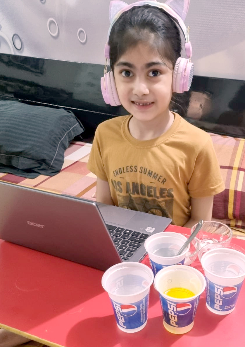 Presidium Pitampura, STUDENTS EXPLORE THE DIFFERENT PROPERTIES OF WATER Presidium Pitampura, STUDENTS EXPLORE THE DIFFERENT PROPERTIES OF WATER