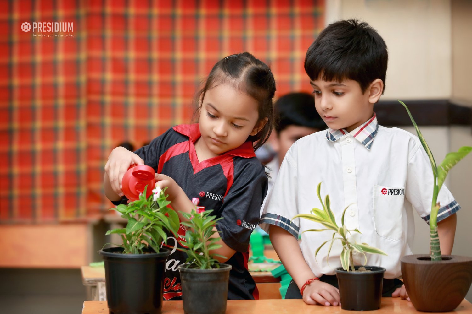 Presidium Indirapuram, PRESIDIANS CELEBRATE EARTH DAY WITH A PLEDGE TO SAVE ENVIRONMENT! 