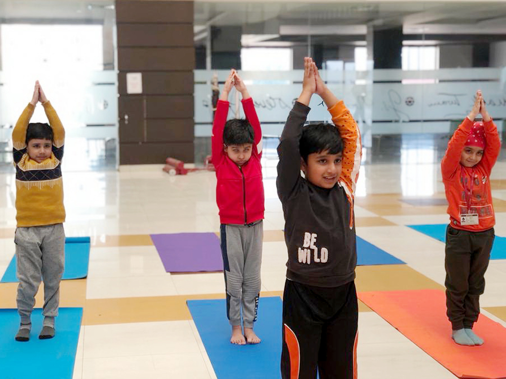 Presidium Rajnagar, STUDENTS LEARN ABOUT THE IMPORTANCE OF DOING YOGA