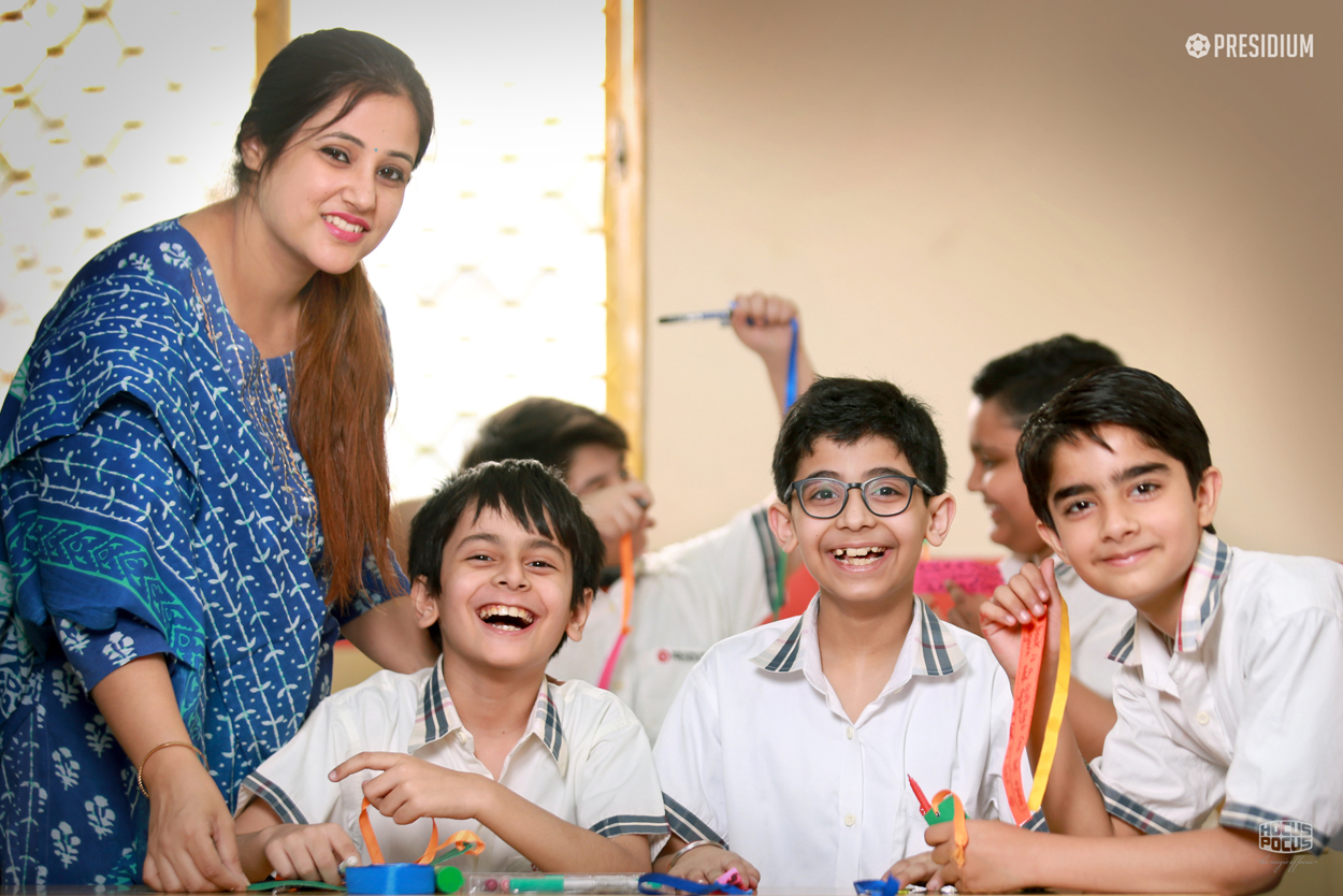 Presidium Vivek Vihar, STUDENTS INCULCATE THE HABIT OF READING ON WORLD BOOK DAY