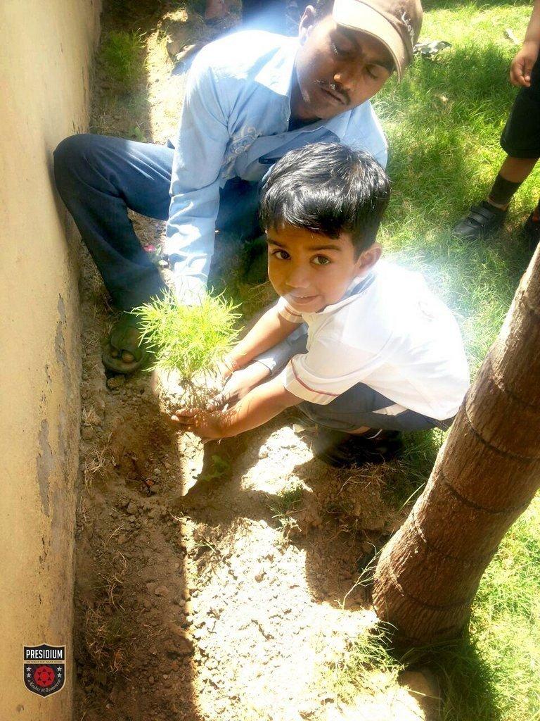 Presidium Indirapuram, PRESIDIANS OF INDIRAPURAM JOIN HANDS TO SAVE MOTHER EARTH 