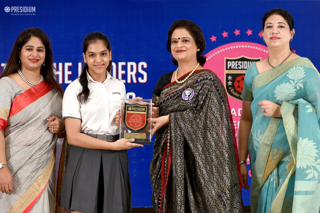 Presidium Indirapuram, ACADEMIC EXCELLENCE 2018:HONOURING THE ACADEMIC RIGOR OF STUDENTS