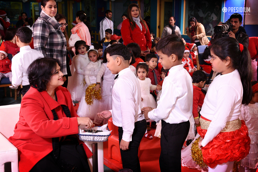 Presidium Punjabi Bagh, STUDENTS MARK CHRISTMAS WITH SUDHA MA’AM