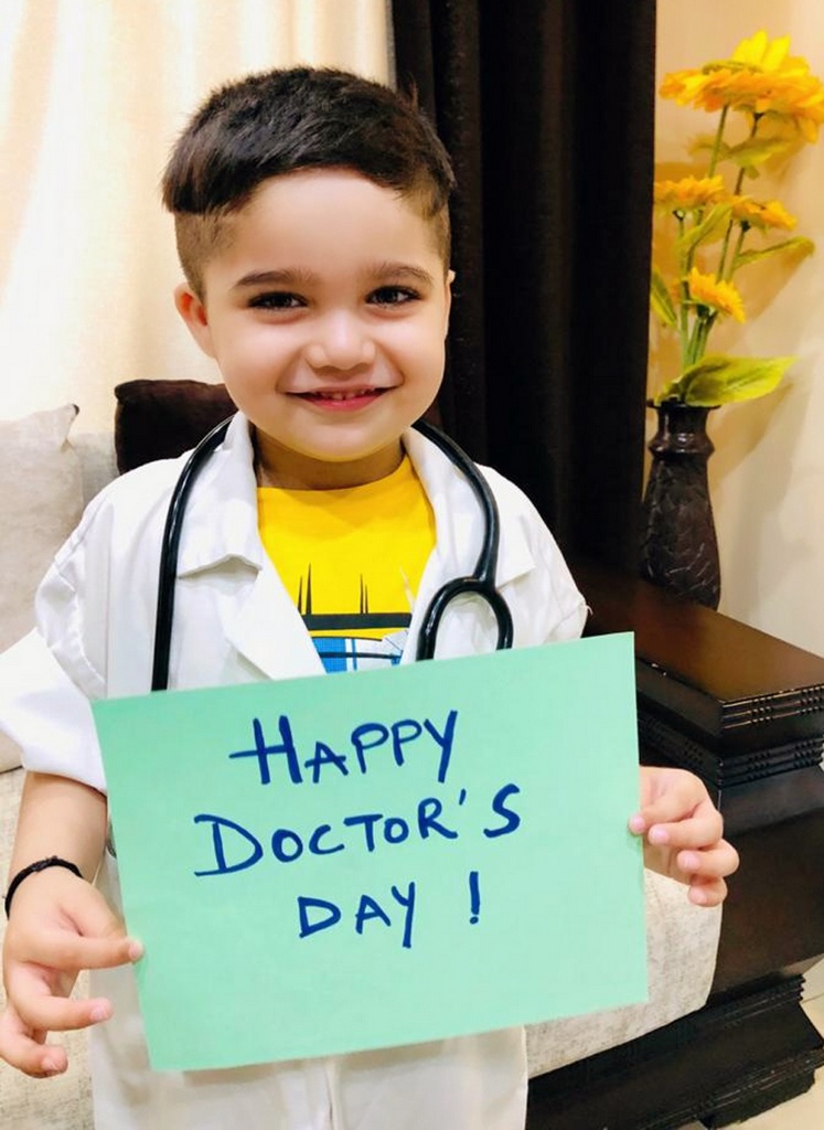 Presidium Rajnagar, NATIONAL DOCTORS’ DAY: STUDENTS EXPRESS GRATITUDE TO DOCTORS!
