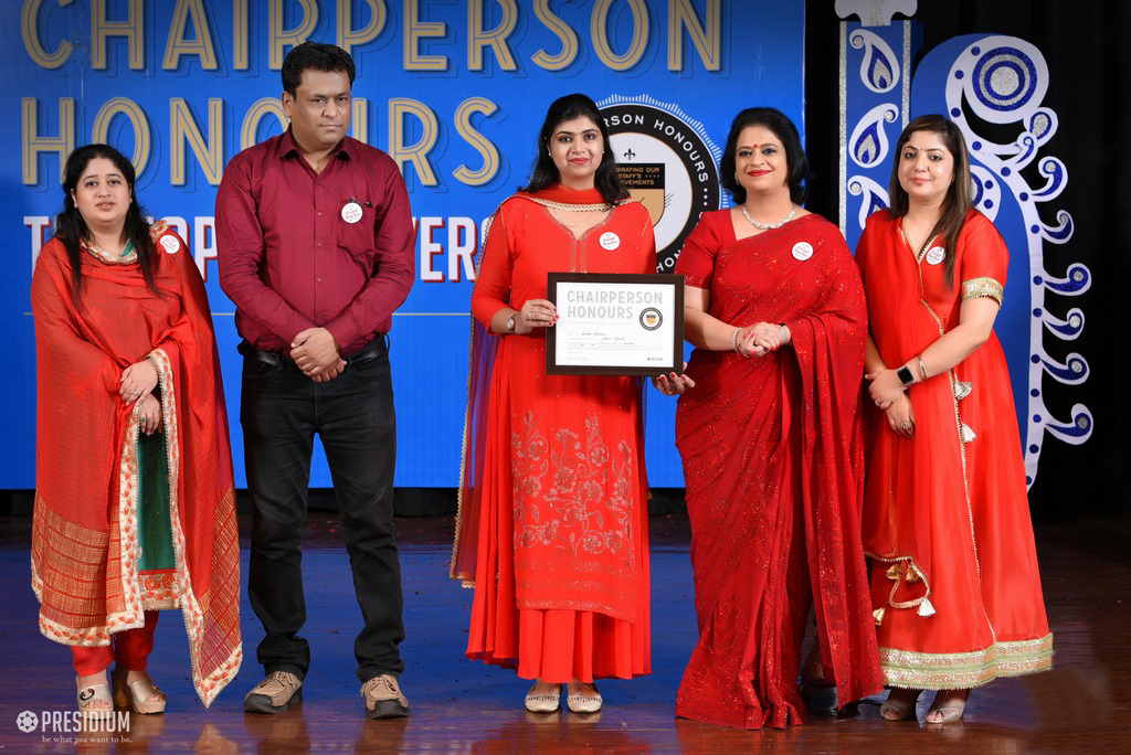 Presidium Dwarka-6, MRS.SUDHA GUPTA REWARDS TEACHERS AT CHAIRPERSON HONOURS