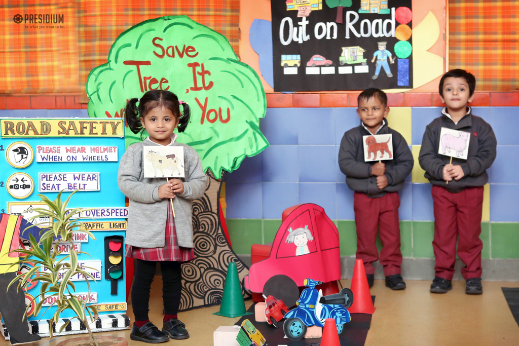 Presidium Dwarka-6, STUDENTS COMPREHEND ROAD SAFETY MEASURES THROUGH ACTIVITIES Presidium Dwarka-6, STUDENTS COMPREHEND ROAD SAFETY MEASURES THROUGH ACTIVITIES