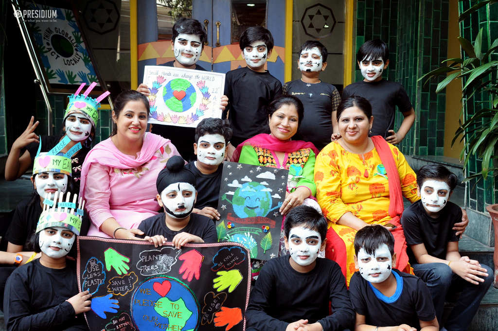 Presidium Vivek Vihar, SPREADING THE MESSAGE OF SAVING ENVIRONMENT ON WORLD EARTH DAY!