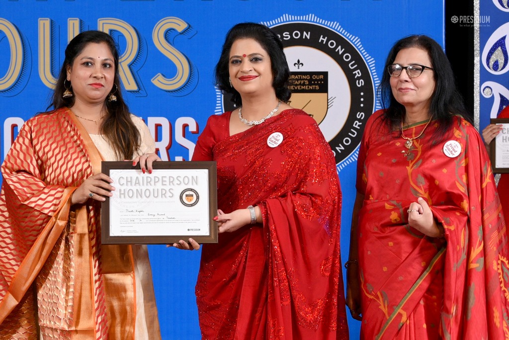 Presidium Gurgaon-57, MRS. SUDHA GUPTA MA’AM  ACKNOWLEDGES TEACHERS  AT CHAIRPERSON HONOURS