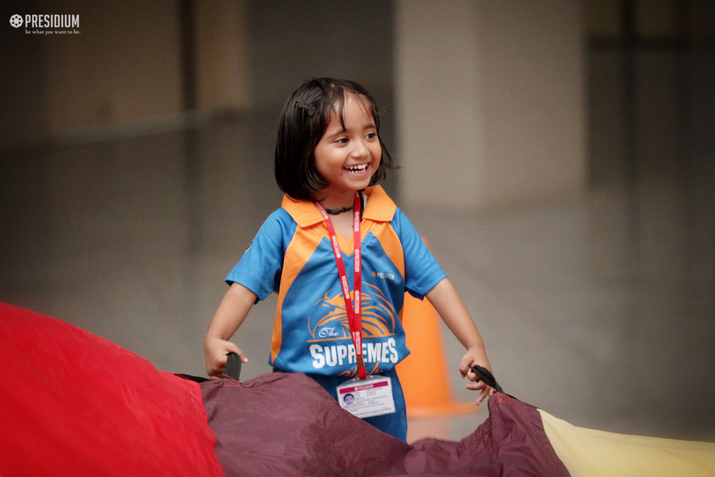 Presidium Gurgaon-57, SPORTS ACTIVITY:LITTLE LEADERS PARTICIPATE IN BALL & BUCKET RACE