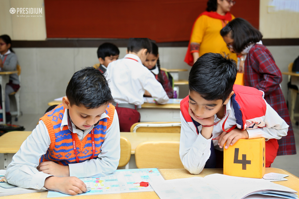 Presidium Gurgaon-57, STUDENTS COMPREHEND THEME ‘TEXTILES’ WITH BLOCK PRINTING ACTIVITY