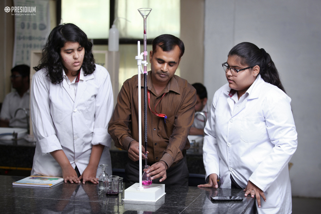 Presidium Indirapuram, YOUNG SCIENTISTS LEARN THE TECHNIQUE OF TITRATION