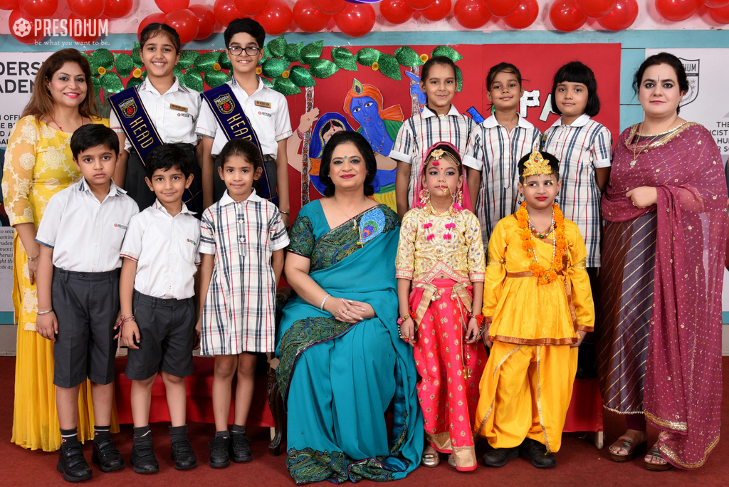 Presidium Pitampura, STUDENTS MEET THE CHAIRPERSON ON THE OCCASION OF JANMASHTAMI