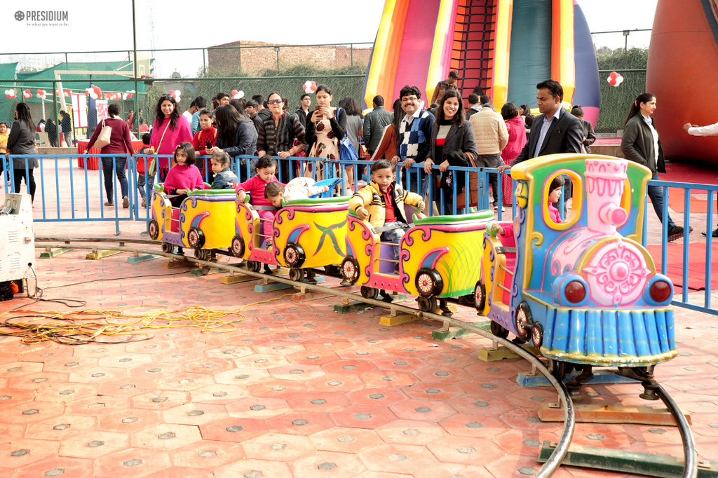 Presidium Gurgaon-57, CHRISTMAS FERVOUR AND MAGIC SPREADS AT THE CHRISTMAS CARNIVAL