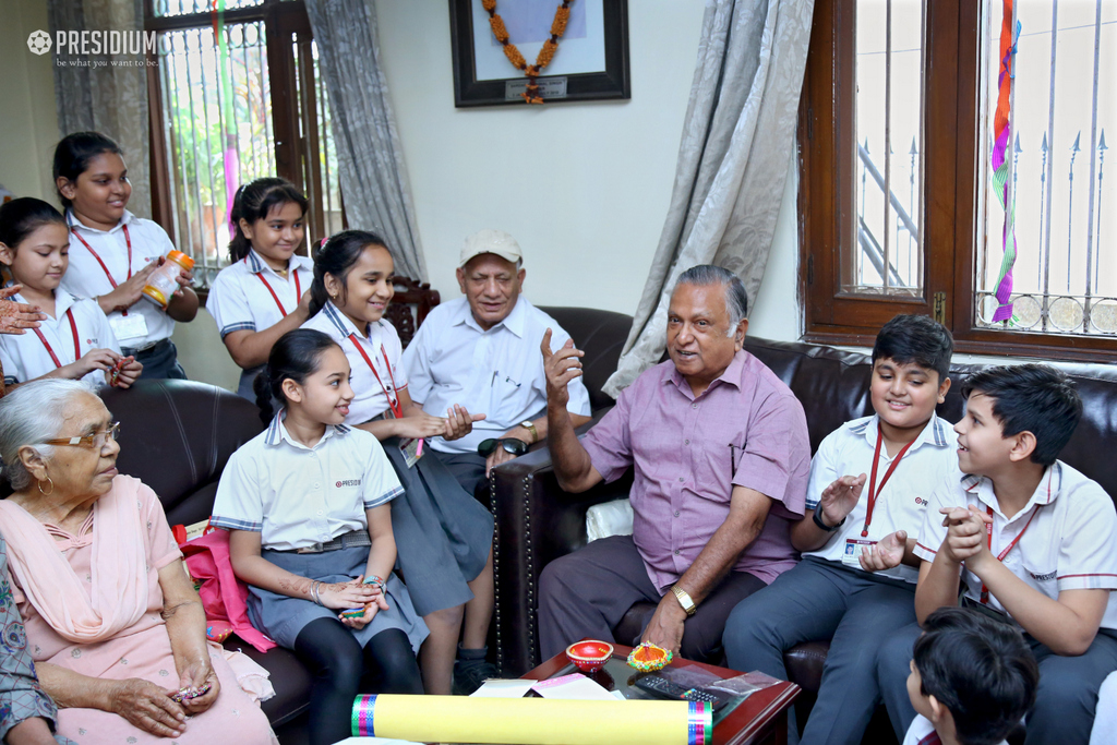 Presidium Vivek Vihar, A VISIT TO OLD AGE HOME LEAVE DEEP IMPRESSIONS ON PRESIDIANS