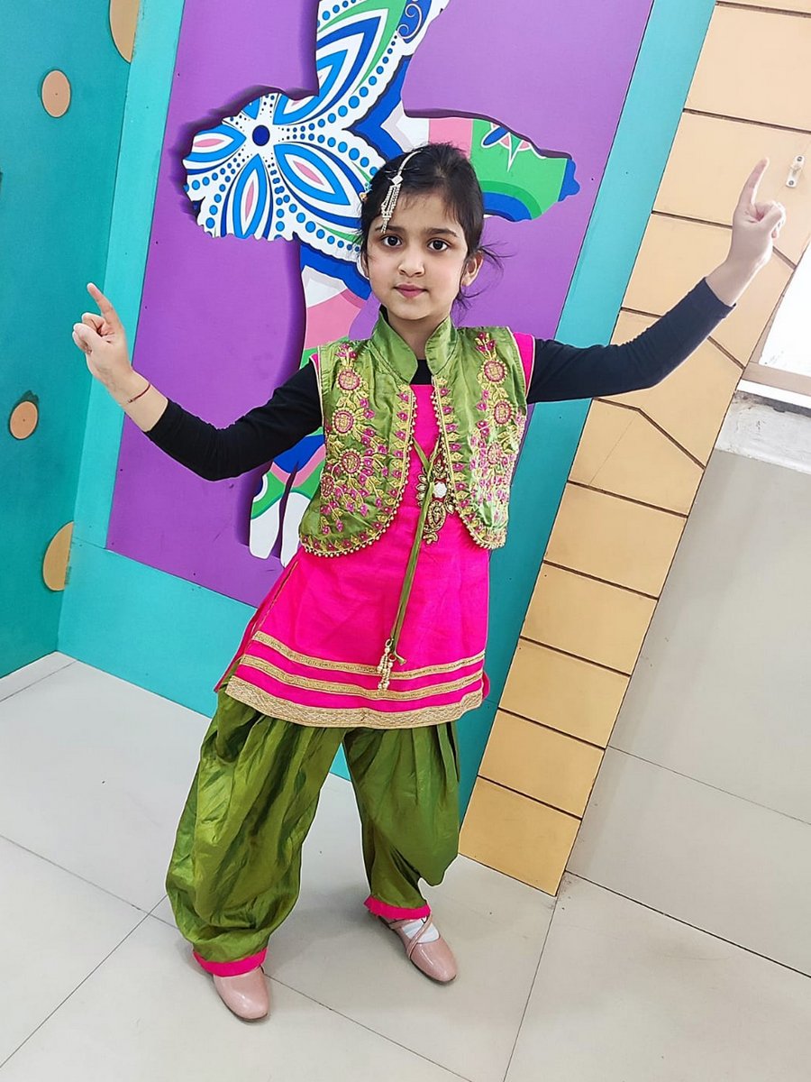 Presidium Gurgaon-57, STUDENTS MESMERIZE EVERYONE AT THE INTER CLASS DANCE COMPETITION Presidium Gurgaon-57, STUDENTS MESMERIZE EVERYONE AT THE INTER CLASS DANCE COMPETITION