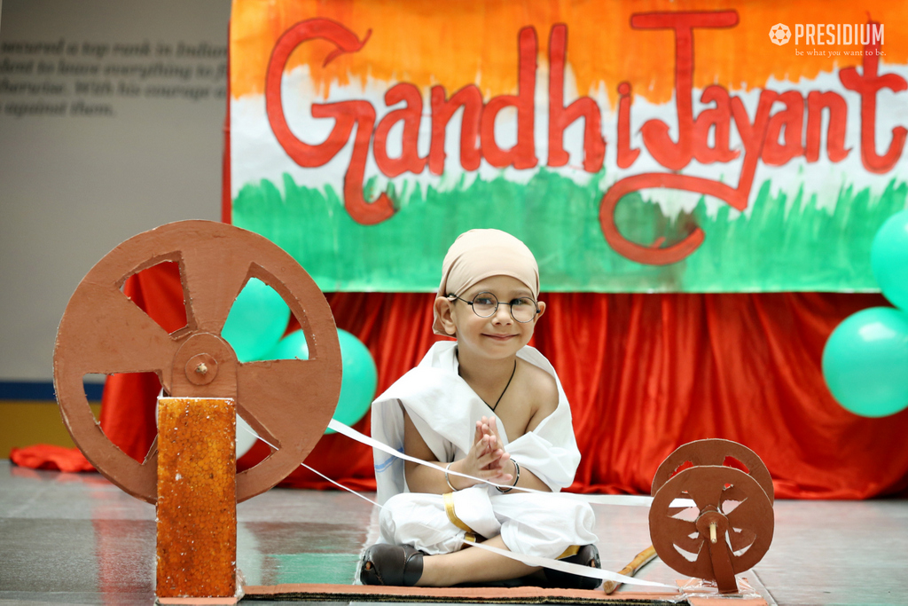Presidium Dwarka-6, PRESIDIANS HONOUR GANDHIJI FOR HIS SIMPLICITY ON GANDHI JAYANTI