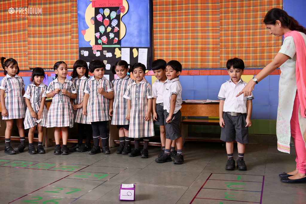 Presidium Dwarka-6, GRADE PREP STUDENTS GUESS MISSING NUMBERS ON A MATH GRID