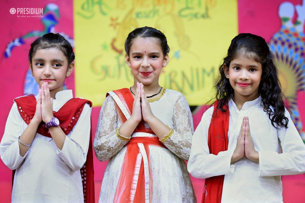 Presidium Pitampura, PRESIDIANS HONOUR THE GURUS FOR THEIR WISDOM ON GURU PURNIMA