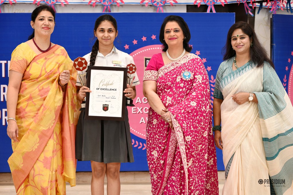 Presidium Indirapuram, ACADEMIC EXCELLENCE AWARDS 2017: HONOURING OUR SCHOLARS