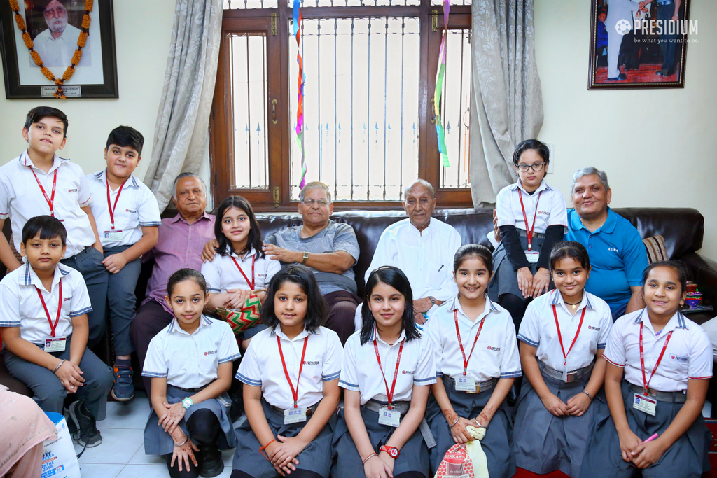 Presidium Vivek Vihar, A VISIT TO OLD AGE HOME LEAVE DEEP IMPRESSIONS ON PRESIDIANS