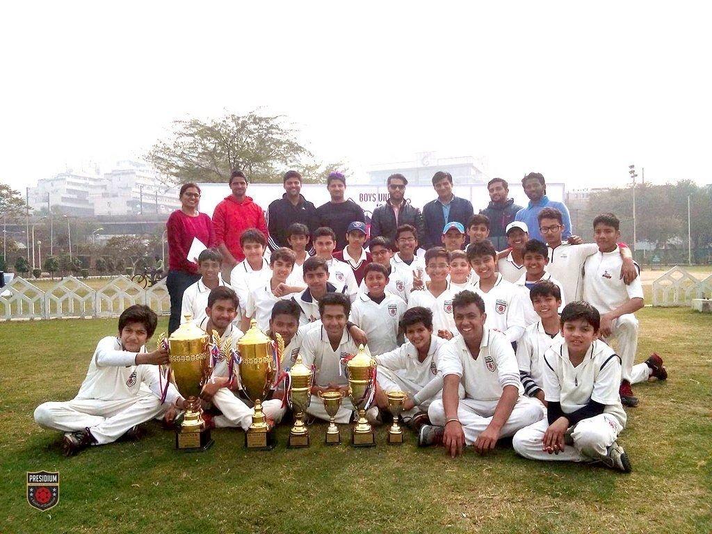 Presidium Indirapuram, PRESIDIUM INDIRAPURAM WINS RUNNERS-UP TROPHY AT THE INTER PRESIDIUM CRICKET TOURNAMENT