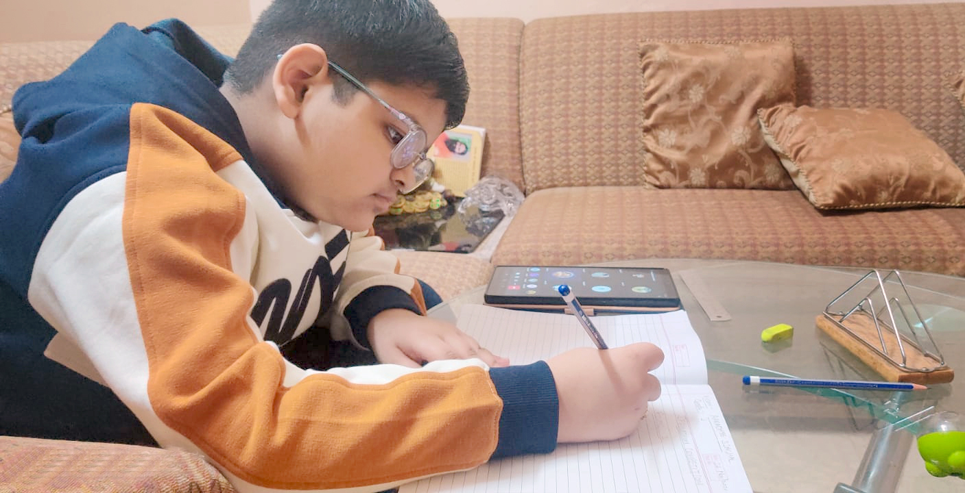 Presidium Vivek Vihar, SPELLATHON COMPETITION: EXPOSURE TO WORLD OF NEW WORDS Presidium Vivek Vihar, SPELLATHON COMPETITION: EXPOSURE TO WORLD OF NEW WORDS