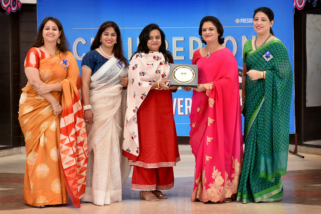 Presidium Indirapuram, GLORIFYING THE ROLE OF TEACHERS: CHAIRPERSON HONOURS FOR TEACHERS