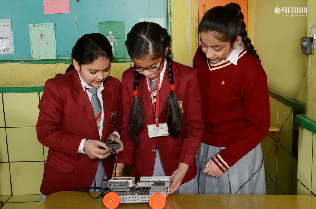 Presidium Punjabi Bagh, STUDENTS ENHANCE THEIR SKILLS WITH ROBOTICS CLASS