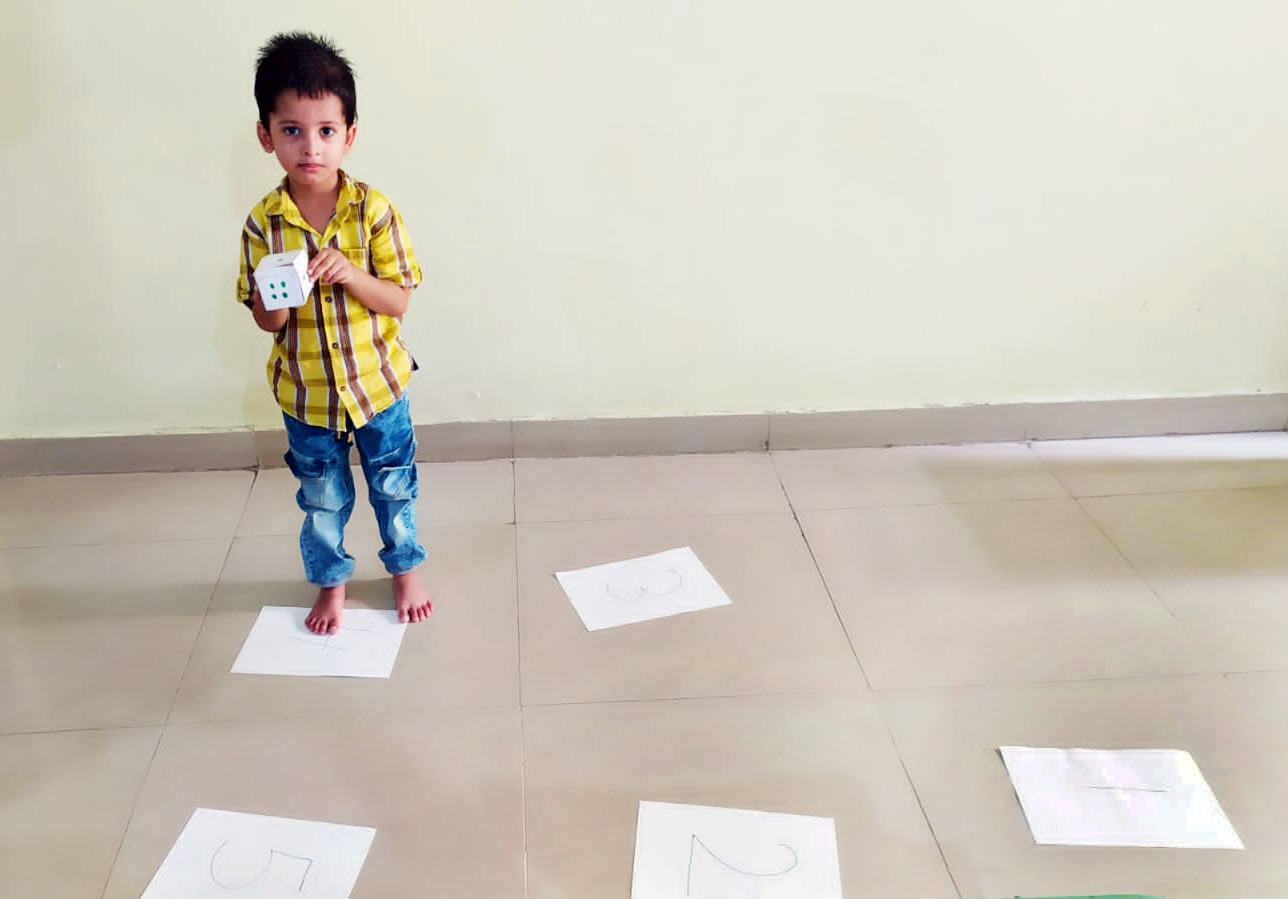 Presidium Gurgaon-57, STUDENTS PARTICIPATE IN HOPSCOTCH GAME WITH ENTHUSIASM! Presidium Gurgaon-57, STUDENTS PARTICIPATE IN HOPSCOTCH GAME WITH ENTHUSIASM!