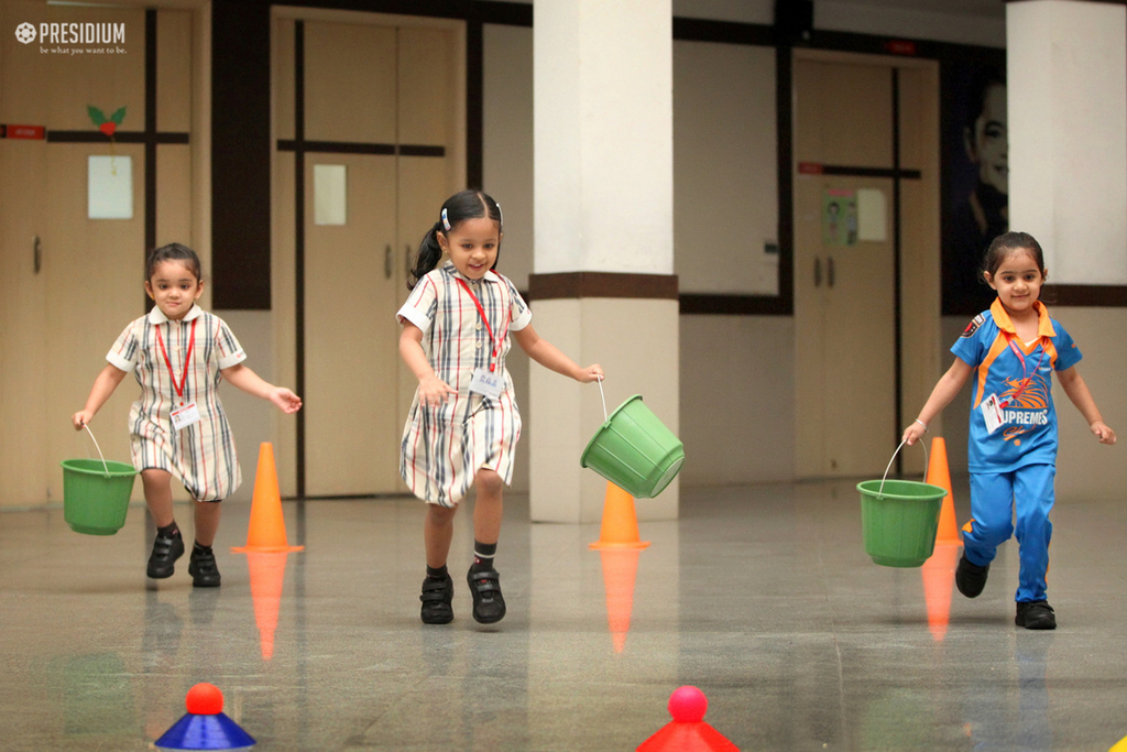 Presidium Gurgaon-57, SPORTS ACTIVITY:LITTLE LEADERS PARTICIPATE IN BALL & BUCKET RACE