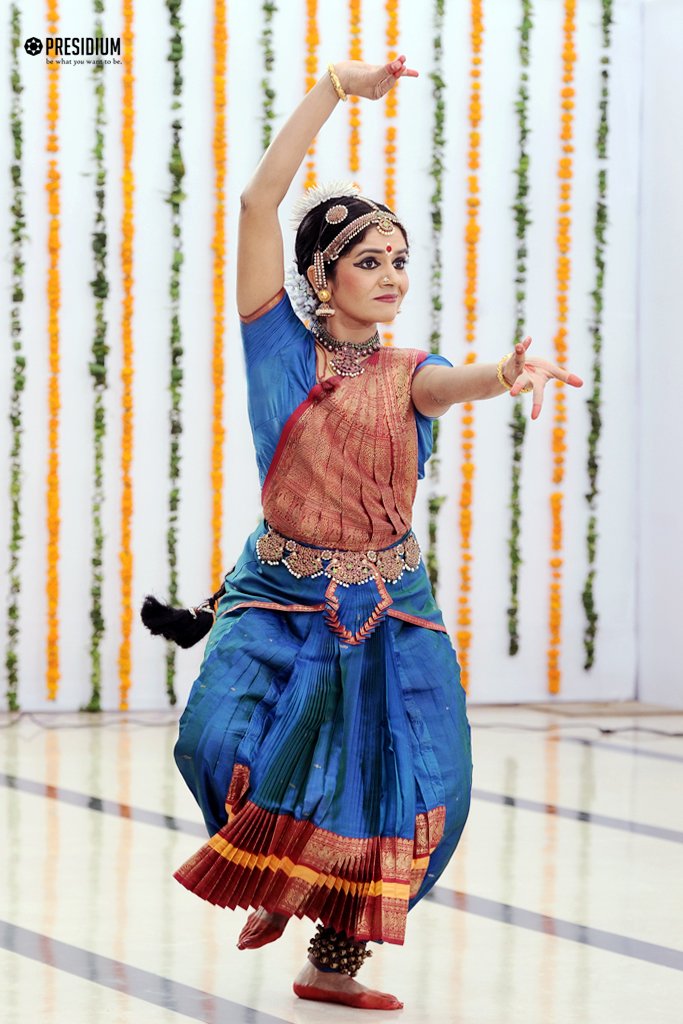 Presidium Gurgaon-57, MS. RAGINI CHANDRASHEKHAR'S MESMERISING PERFORMANCE ON DANCE DAY